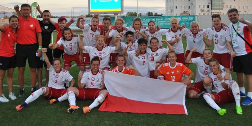 Chiny rozgromione 14:0. Mamy medal!