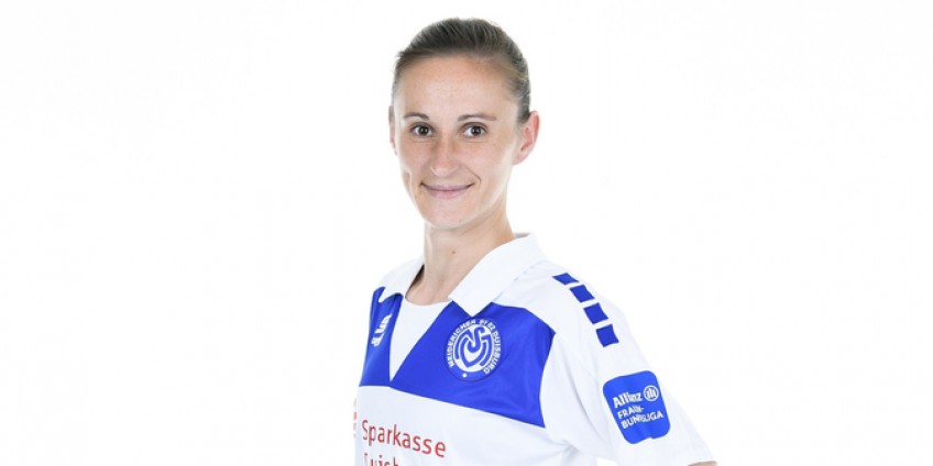 Zadebiutowała w Bundeslidze