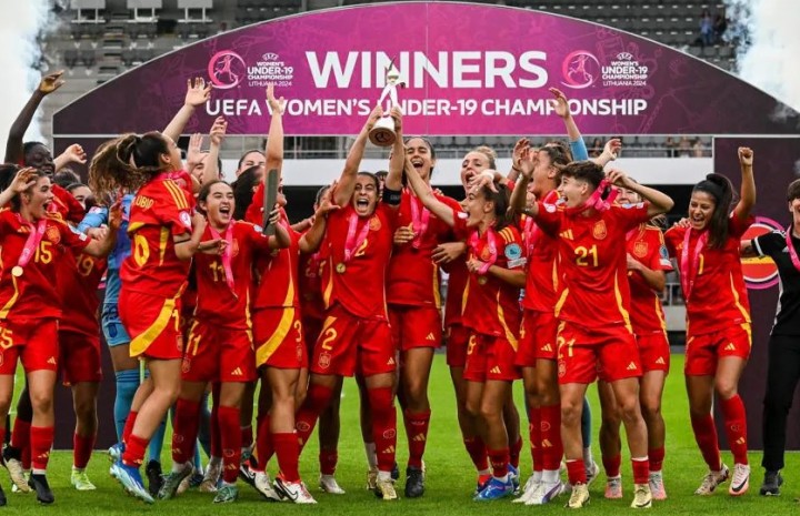 Hiszpania trzeci raz z rzędu Mistrzem Europy U19