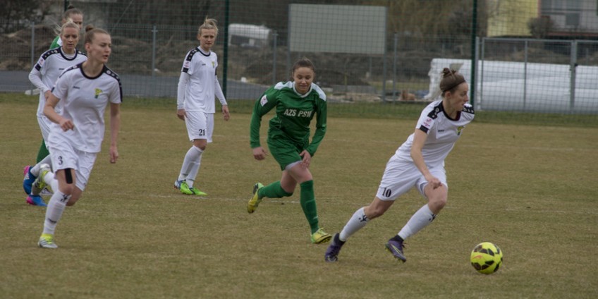 21 lat to średnia wieku w Ekstralidze