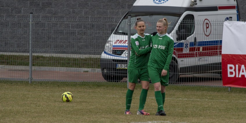 Ewa Cieśla strzela z dystansu