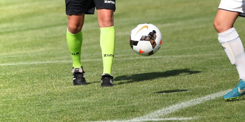 Spóźnieni sędziowie, mecz skrócony o 20 minut bo ciemno