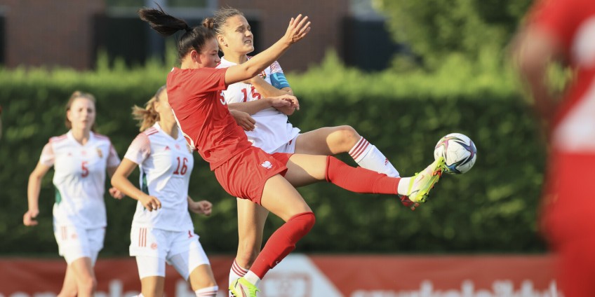 Z Węgierkami dwukrotnie na remis