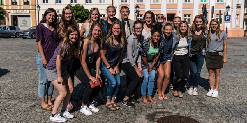 Poznać Polskę i grać w piłkę