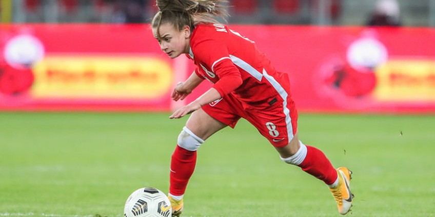 Kinga Kozak wylatuje do Szkocji