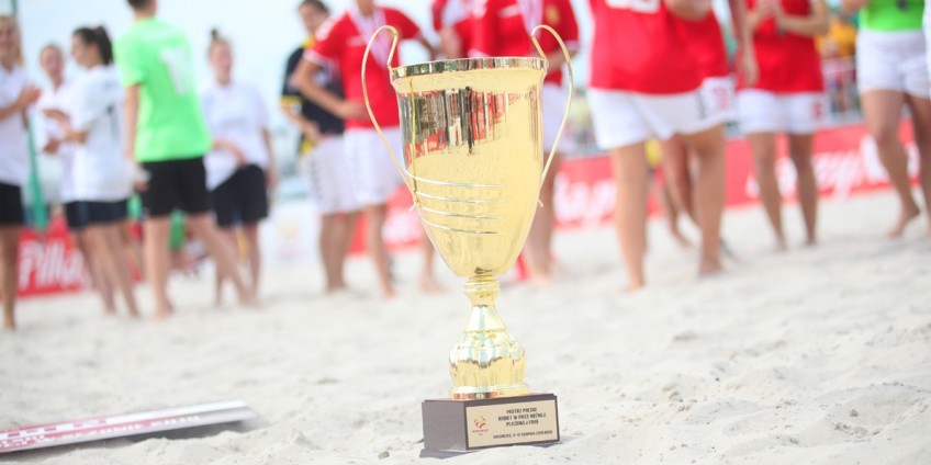  Historia kobiecego Beach Soccera