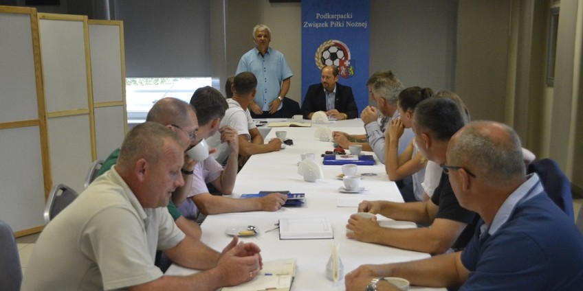 Z prezesem rozmawiali o przyszłości piłki kobiecej