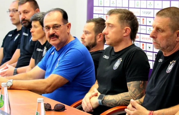 Medyk sięgnął po specjalistę od awansów