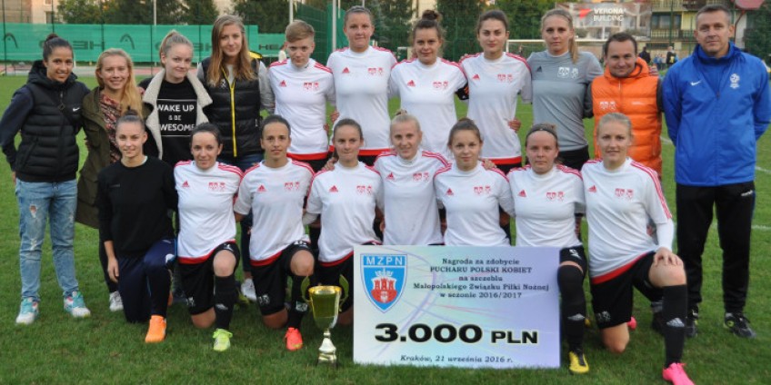 Czeki dla finalistek PP od Małopolskiego ZPN