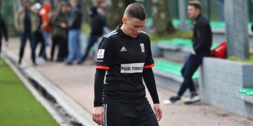 Rosińskie razem pauzują za czerwoną kartkę