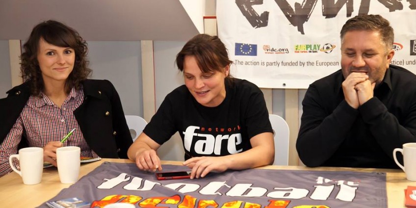 W Łodzi debatowali o kobiecej piłce