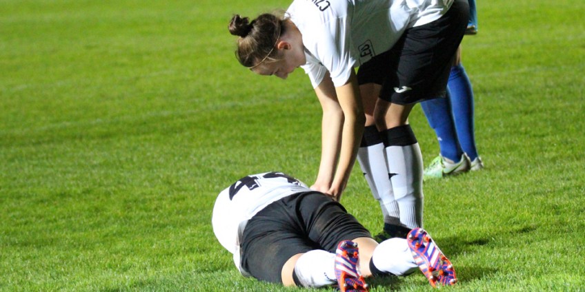 Kartka dla beniaminka w każdym meczu