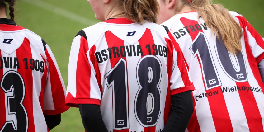 Bogato. Trzy mecze w rundzie