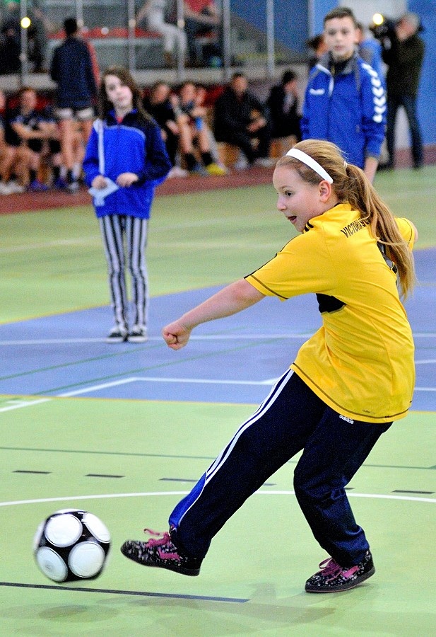 Gala piłki nożnej i ręcznej w Sianowie