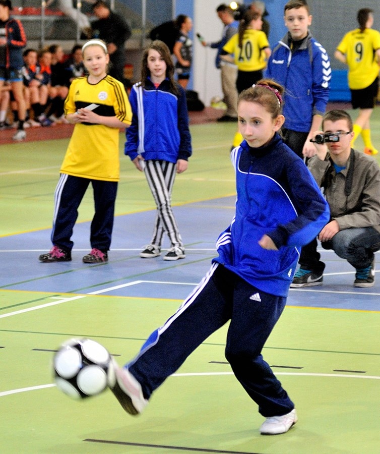 Gala piłki nożnej i ręcznej w Sianowie