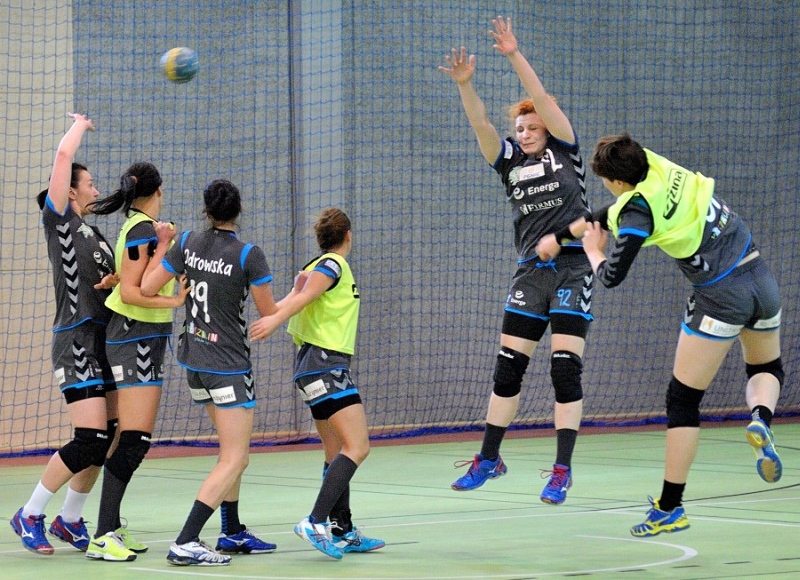 Gala piłki nożnej i ręcznej w Sianowie