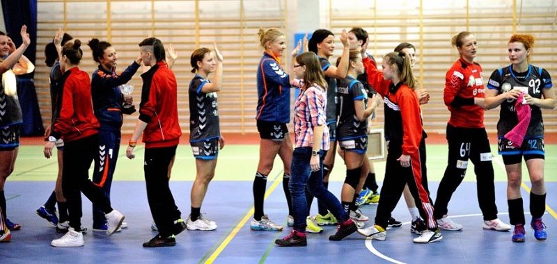 Gala piłki nożnej i ręcznej w Sianowie